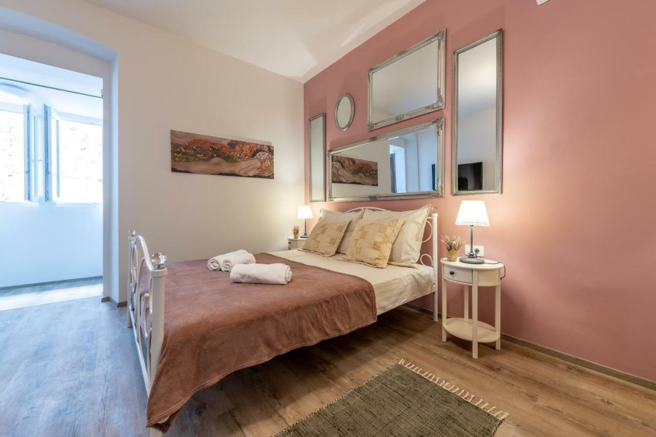 Old Romantic 3 Appartement
