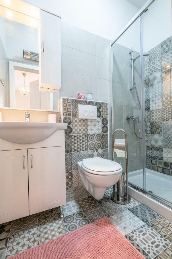 Old Romantic 3 Apartment Pula