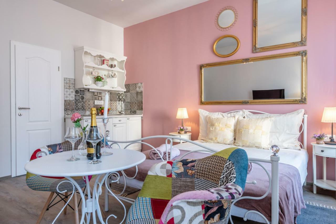 Apartment Old Romantic 3 Pula