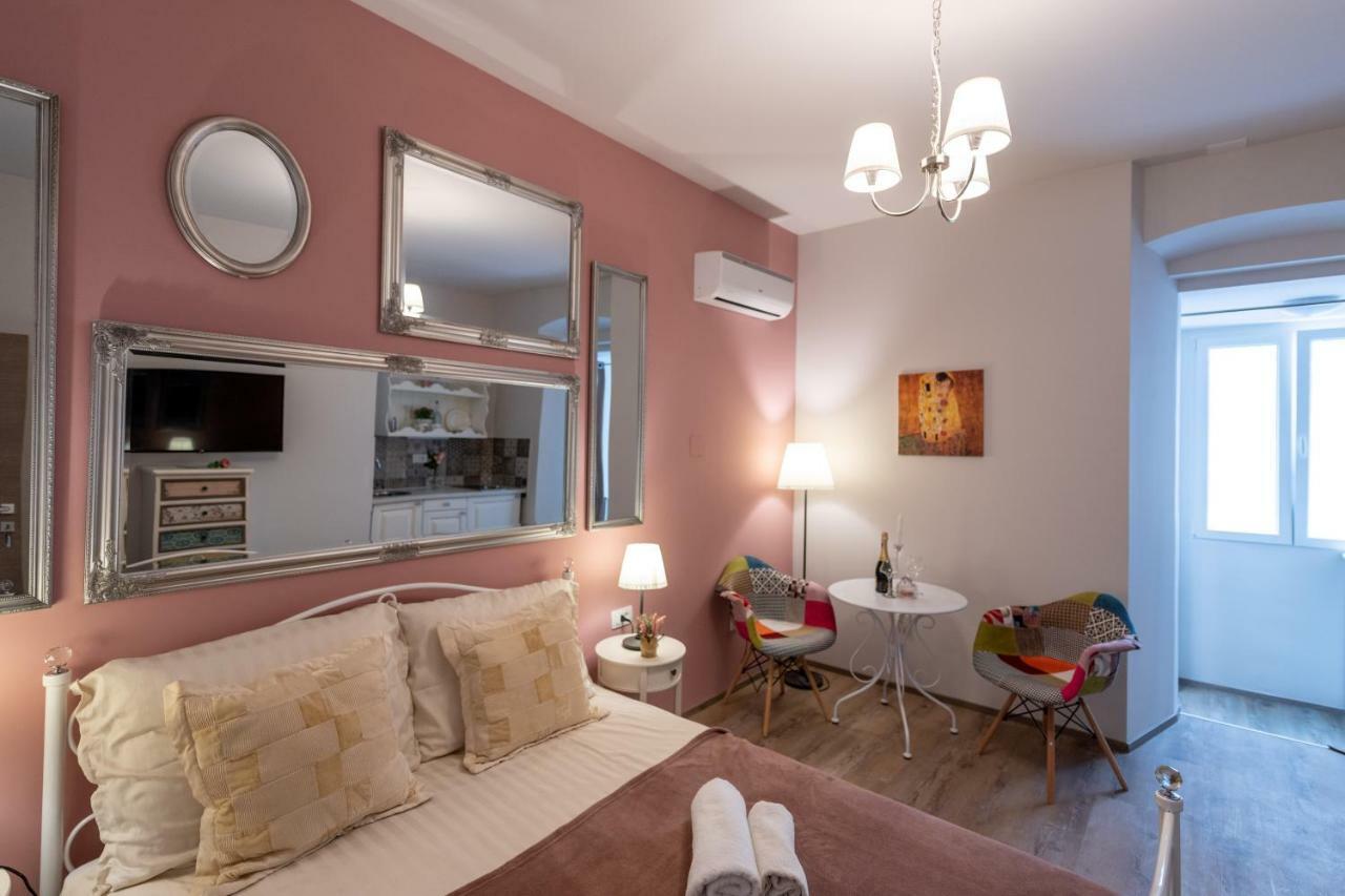 Old Romantic 3 Apartment Pula