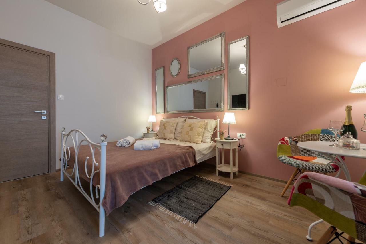 Apartment Old Romantic 3 *